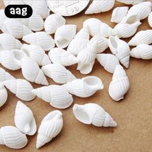 Load image into Gallery viewer, 50/100PCS Natural conch shell Aquarium decoration mini Sea Beach Shell Conch Seashells DIY Crafts for party Home decor white
